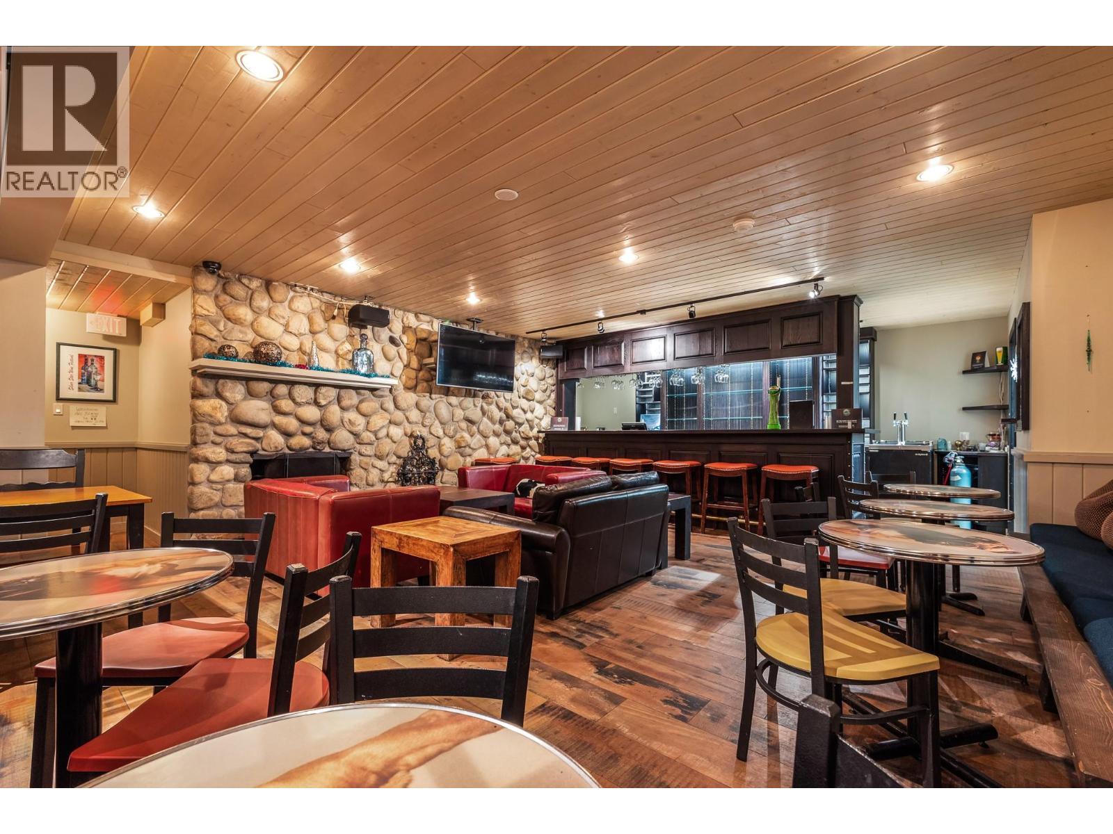 142 Main Street, Silver Star, British Columbia  V1B 0S7 - Photo 16 - 10358392