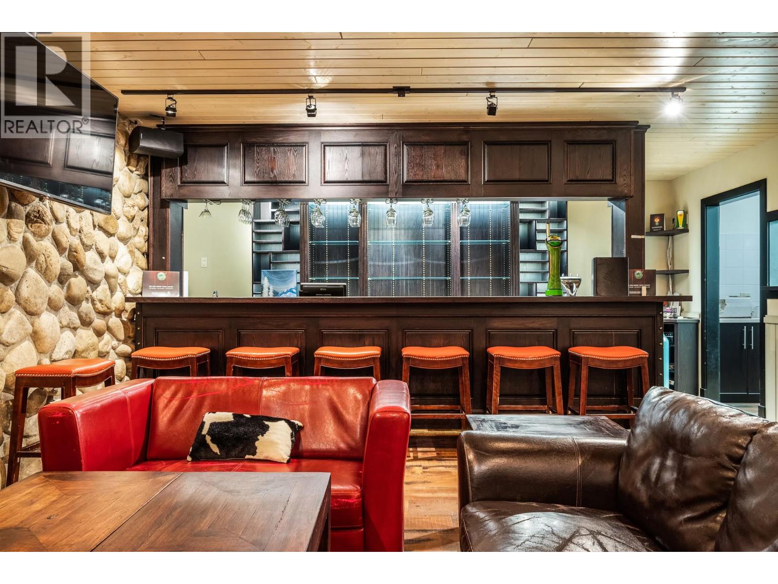 142 Main Street, Silver Star, British Columbia  V1B 0S7 - Photo 18 - 10358392