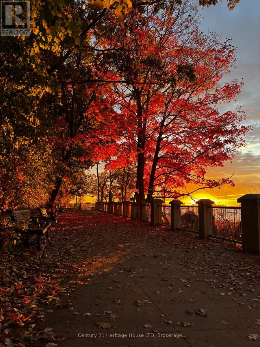 349 Bassett Avenue, Fort Erie (Lakeshore), Ontario  L2A 4K8 - Photo 30 - X12328779