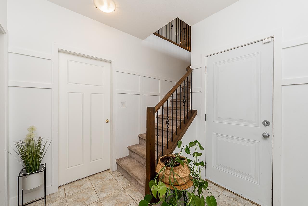 Property at 9 50354 ADELAIDE PLACE image 4