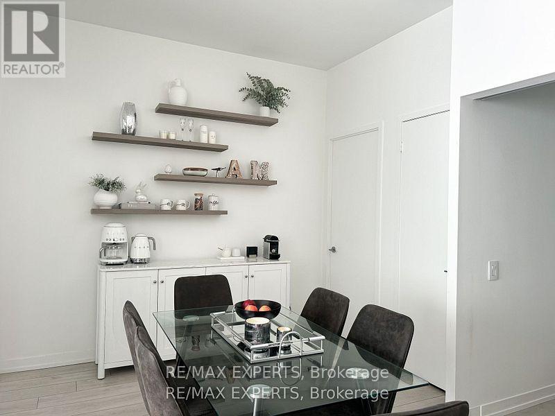 Th05 - 9 Buttermill Avenue W, Vaughan, Ontario  L4K 0M5 - Photo 12 - N12328763