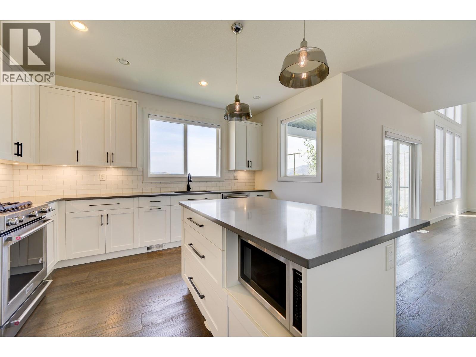 2273 Saddleback Drive, Kamloops, British Columbia  V2B 0G7 - Photo 17 - 10358566