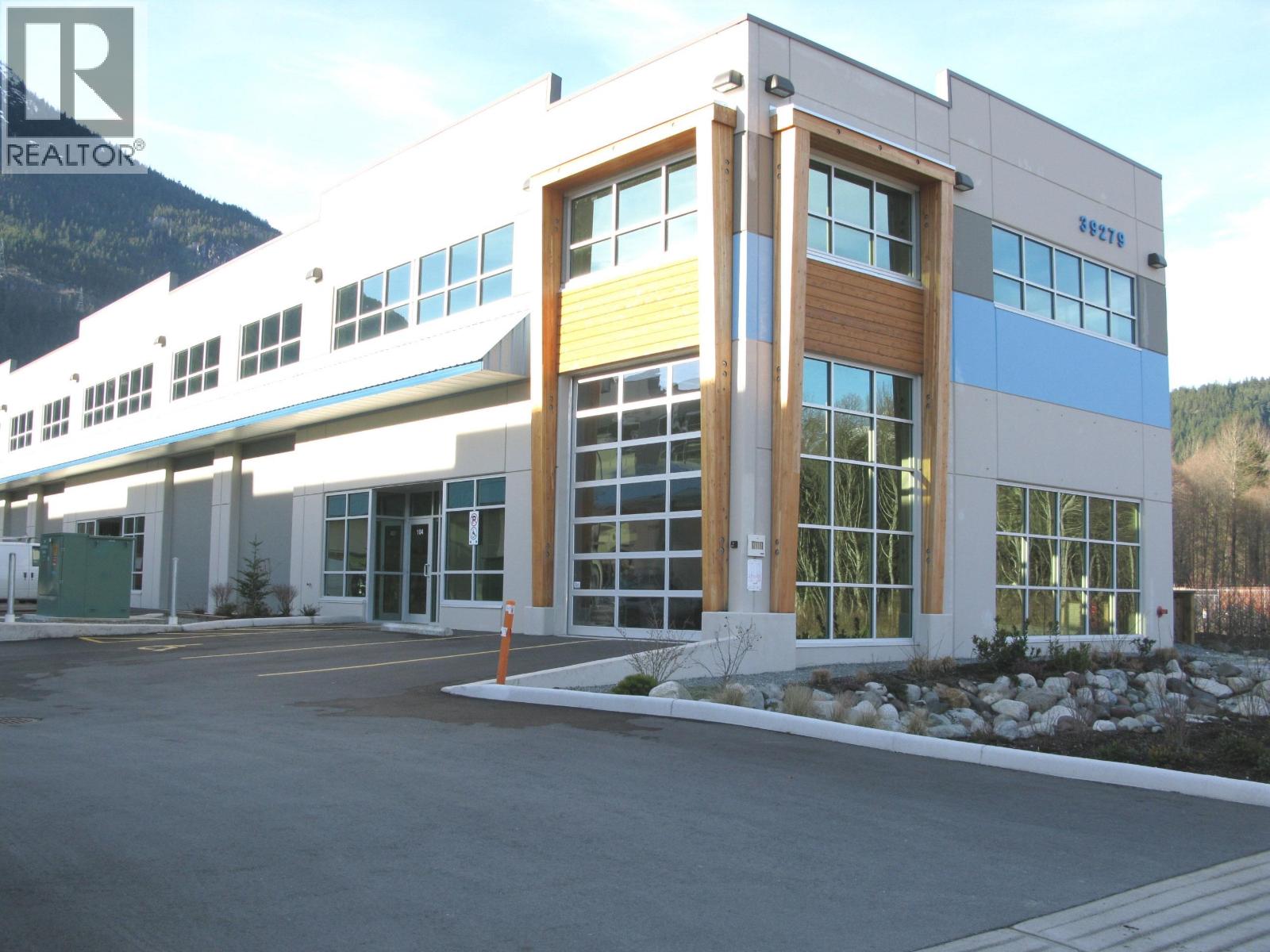 110 39279 QUEENS WAY, Squamish, British Columbia