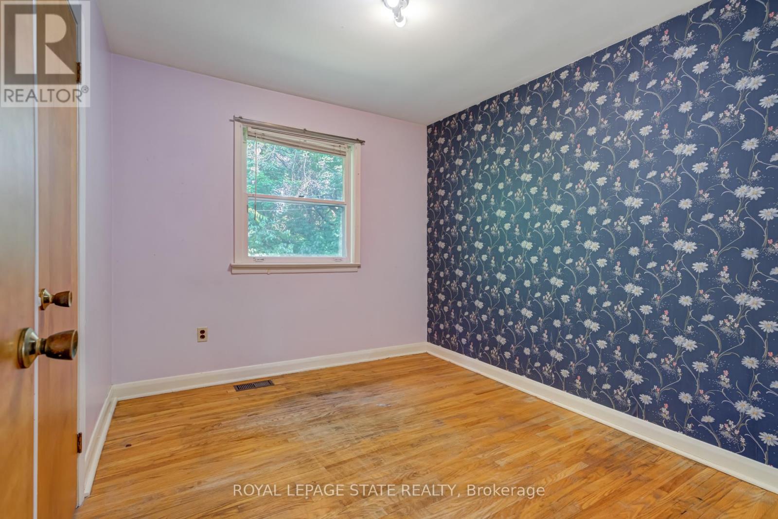 1191 Pinegrove Road, Oakville, Ontario  L6L 2W8 - Photo 17 - W12328720