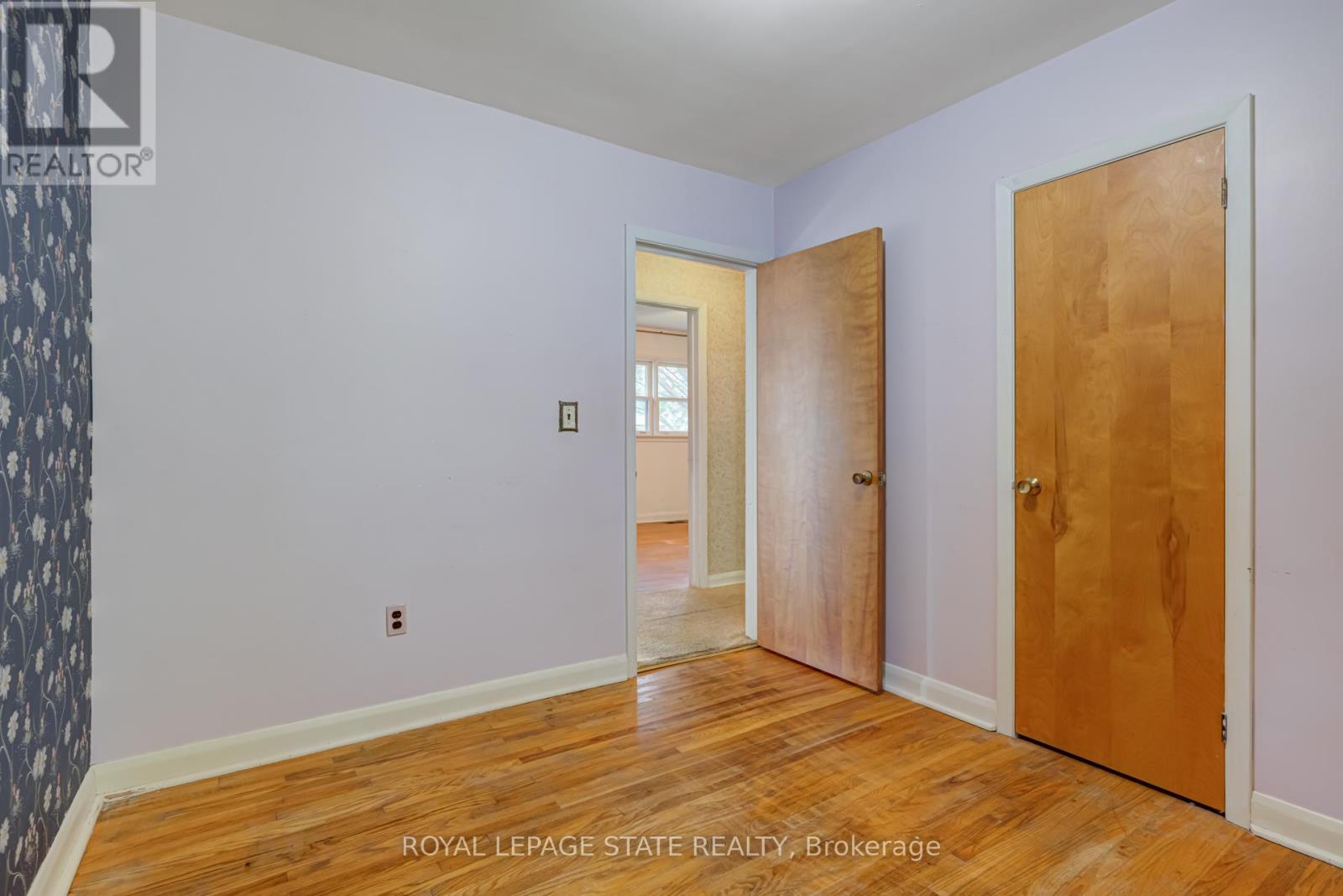 1191 Pinegrove Road, Oakville, Ontario  L6L 2W8 - Photo 18 - W12328720