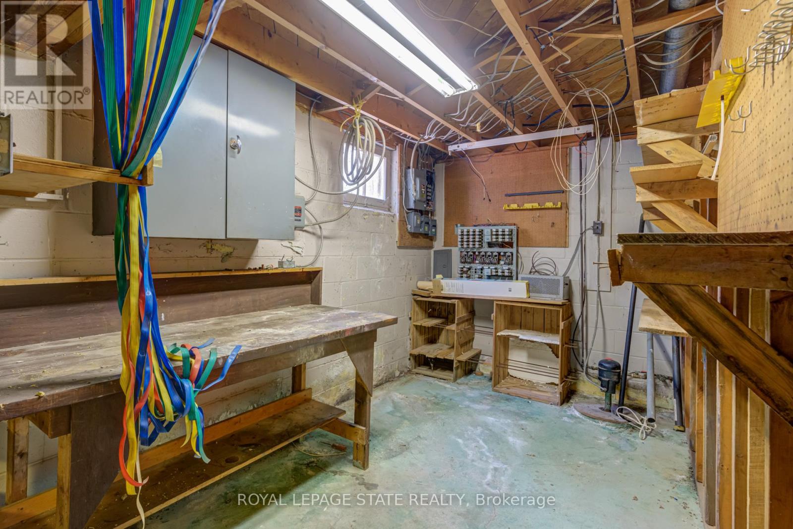 1191 Pinegrove Road, Oakville, Ontario  L6L 2W8 - Photo 34 - W12328720