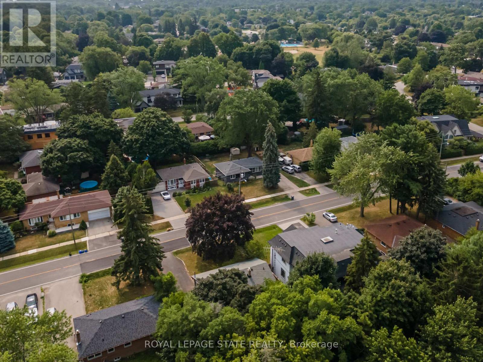 1191 Pinegrove Road, Oakville, Ontario  L6L 2W8 - Photo 43 - W12328720