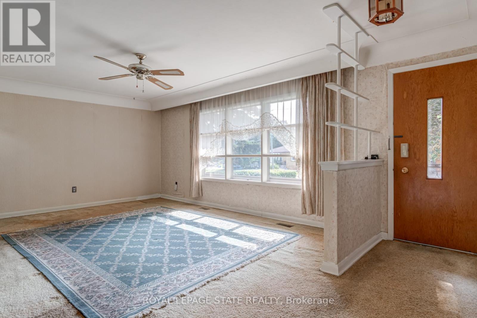 1191 Pinegrove Road, Oakville, Ontario  L6L 2W8 - Photo 9 - W12328720