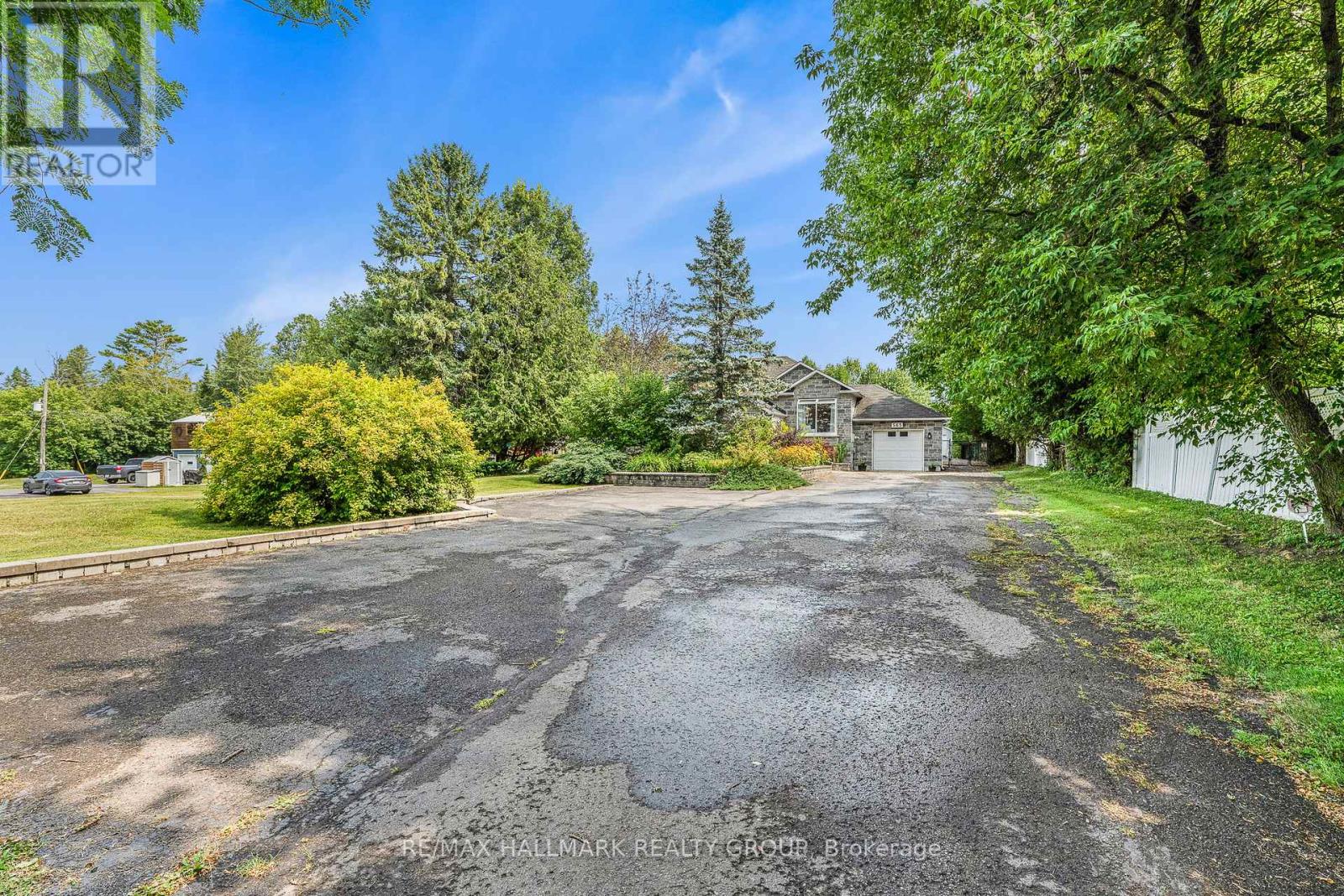 565 Landry Street, Clarence-Rockland, Ontario  K4K 1K7 - Photo 3 - X12328816
