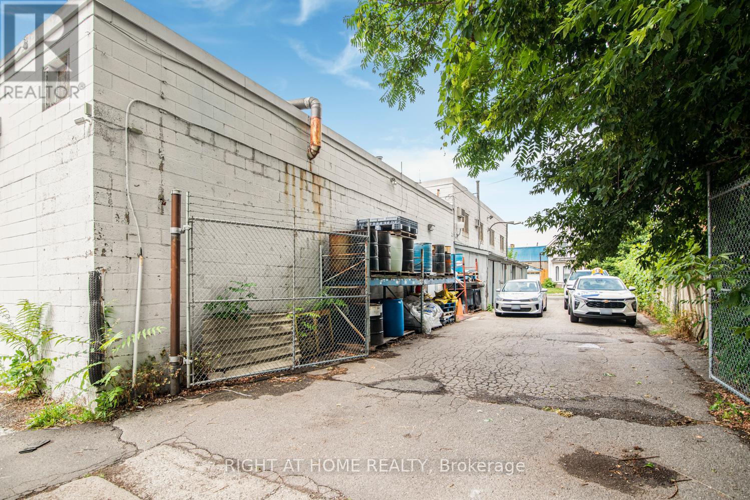 361 Cannon Street E, Hamilton, Ontario  L8L 2C3 - Photo 7 - X12328736
