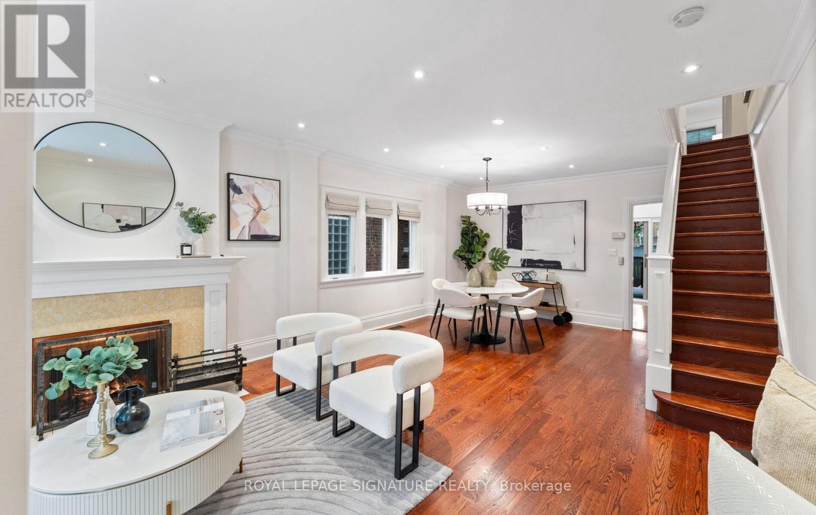 Property at 45 HILLSDALE AVENUE W image 3