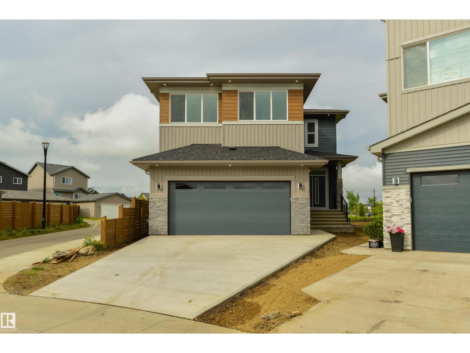 568 37 ST SW, Edmonton, Alberta