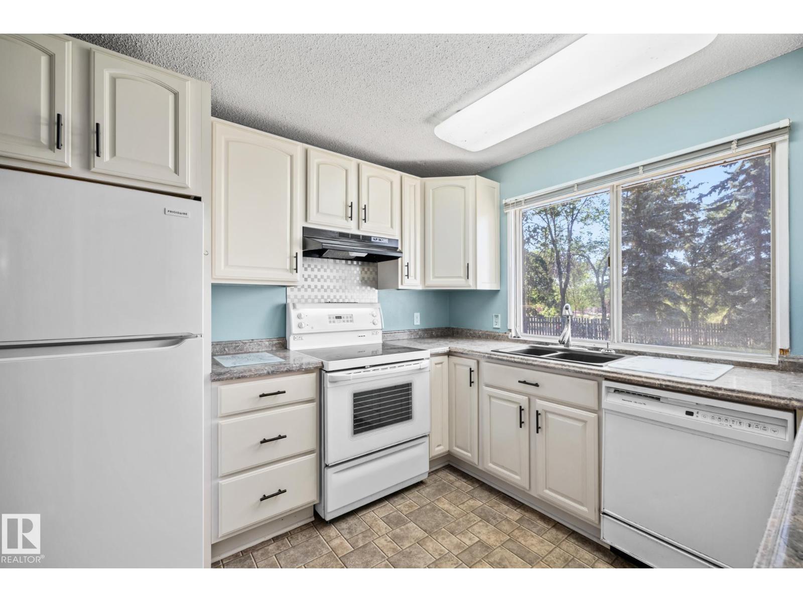 Property at 66 GREER CR image 4