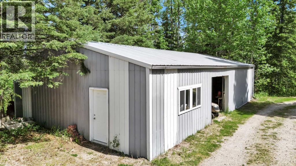 105 Meadow Drive, Rural Clearwater County, Alberta  T4T 0A3 - Photo 14 - A2204244