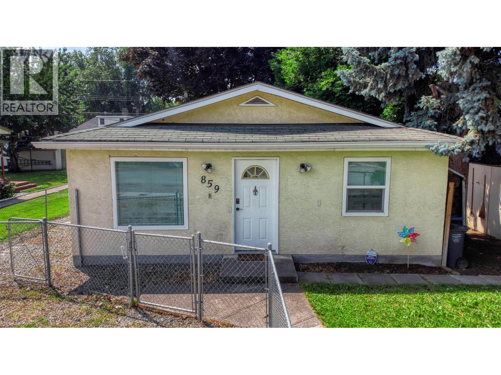 859 Lawson Avenue, Kelowna North, Kelowna  by McFadden Real Estate 859 Lawson Avenue, Kelowna North, Kelowna