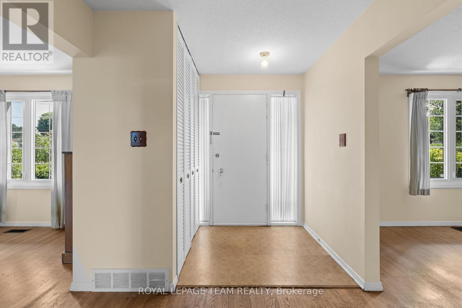 Property at 1875 KILBORN AVENUE image 4