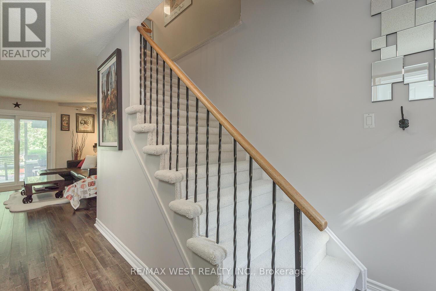 90 Lakecrest Trail, Brampton (Heart Lake West), Ontario  L6Z 1S6 - Photo 12 - W12328818