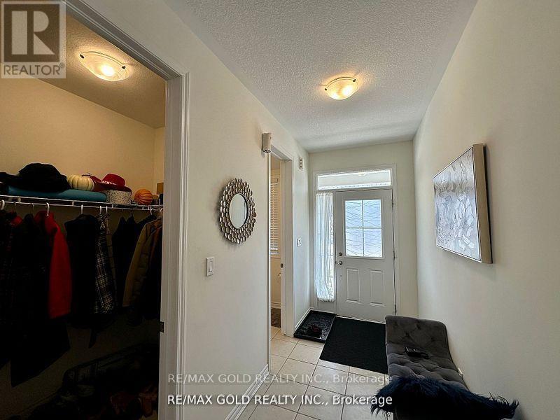 Property at 396 EQUESTRIAN WAY image 2