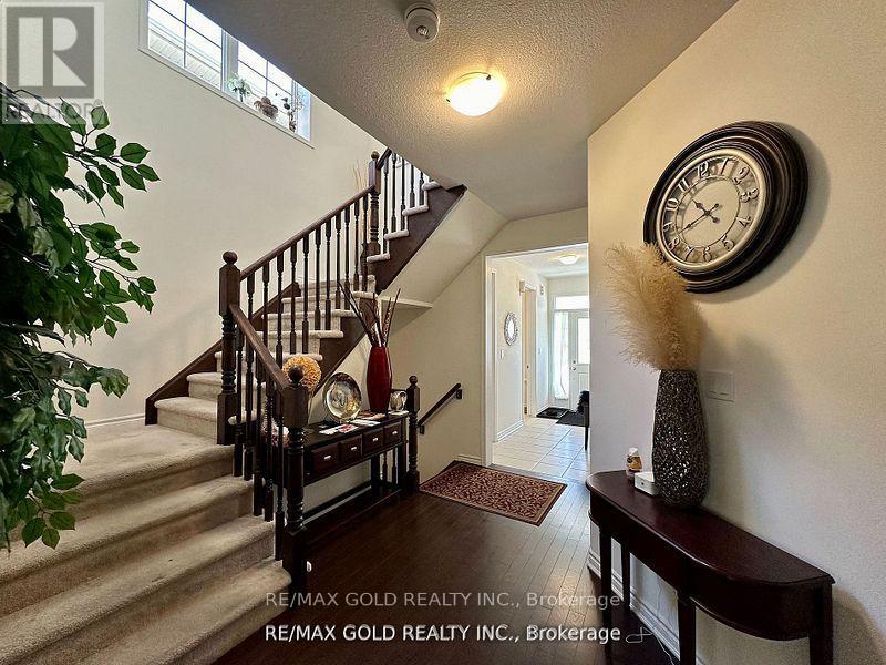 Property at 396 EQUESTRIAN WAY image 3