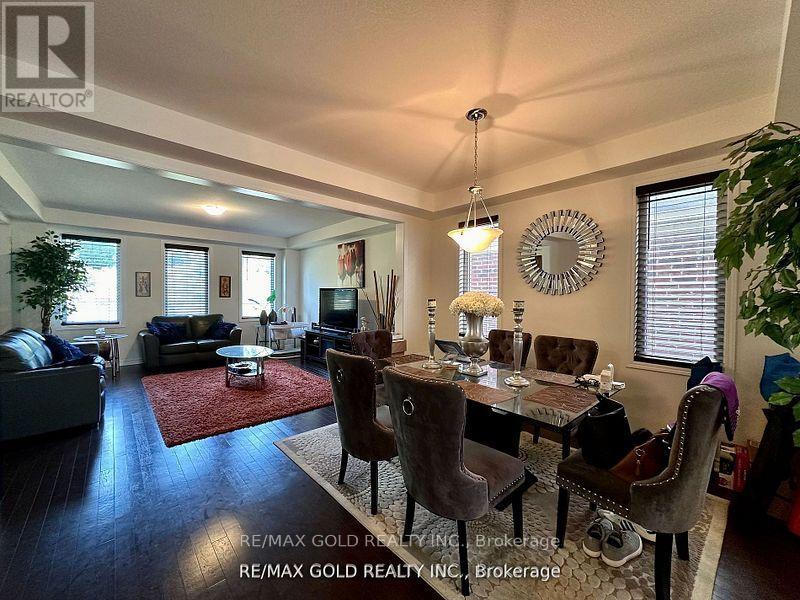 Property at 396 EQUESTRIAN WAY image 4