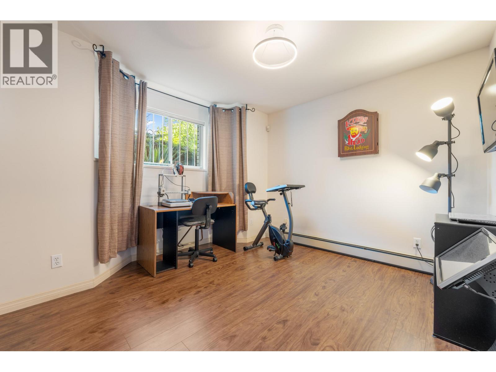 8948 Yarrow Place, Burnaby, British Columbia V3N 4W1 - Photo 30 - R3033435