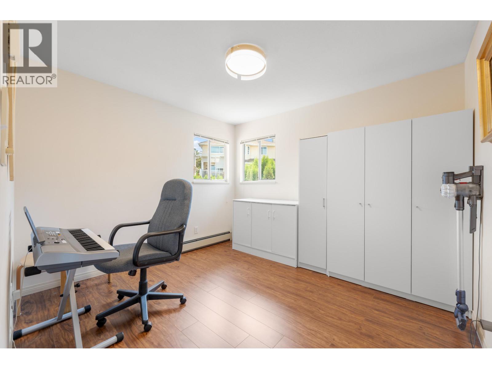 8948 Yarrow Place, Burnaby, British Columbia V3N 4W1 - Photo 26 - R3033435