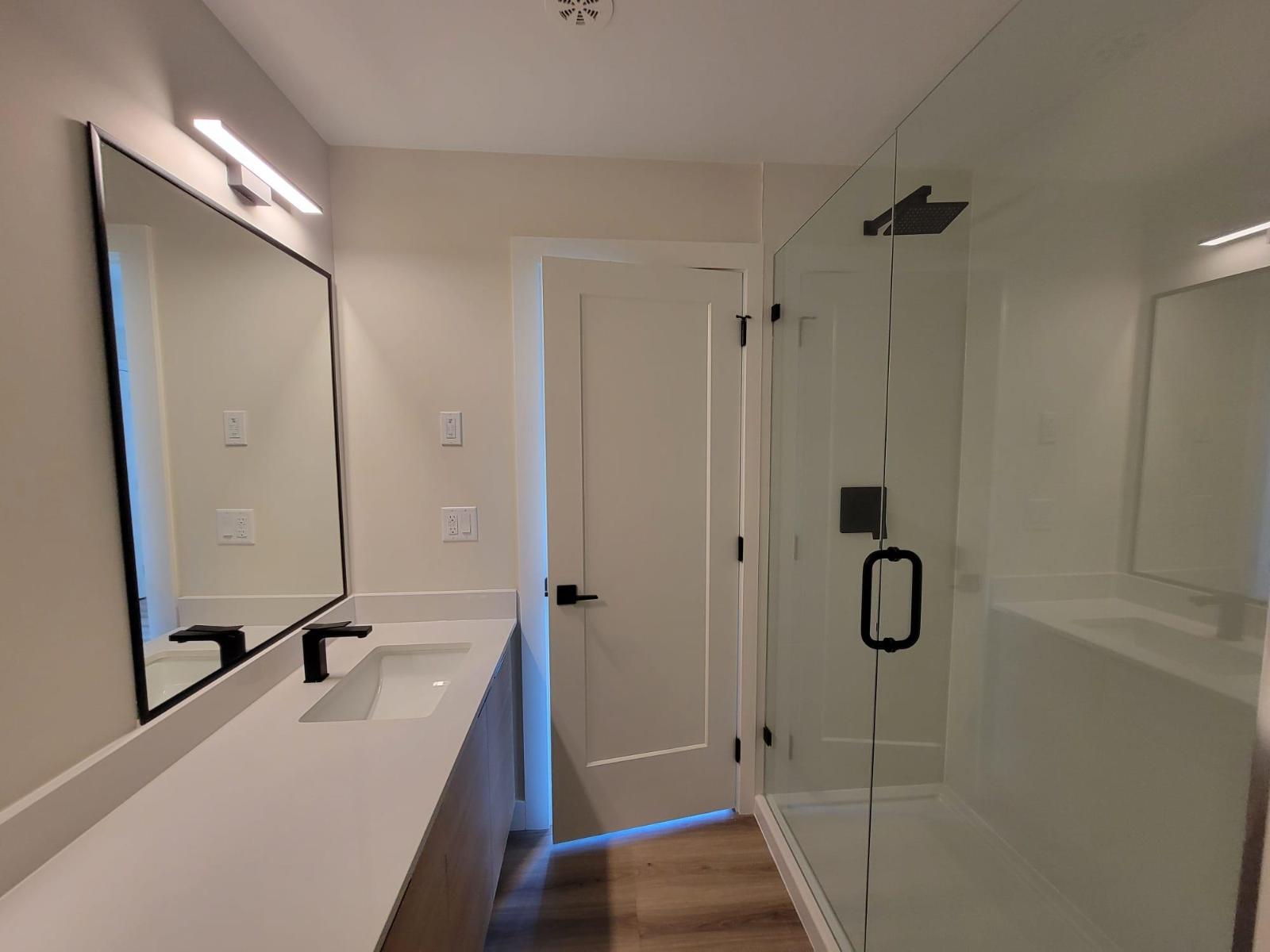 207 6285 King George Boulevard, Surrey, British Columbia  V3X 0L3 - Photo 8 - R3032952