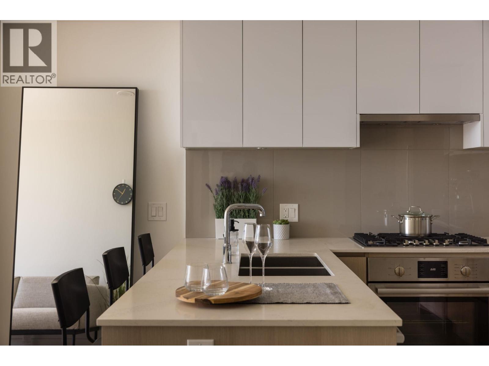 1407 618 Carnarvon Street, New Westminster, British Columbia  V3M 1E9 - Photo 4 - R2968241