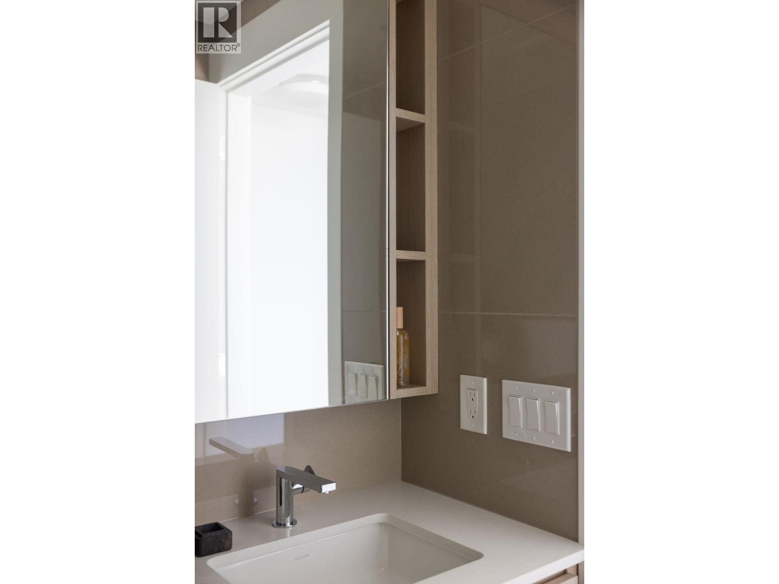 1407 618 Carnarvon Street, New Westminster, British Columbia  V3M 1E9 - Photo 28 - R2968241