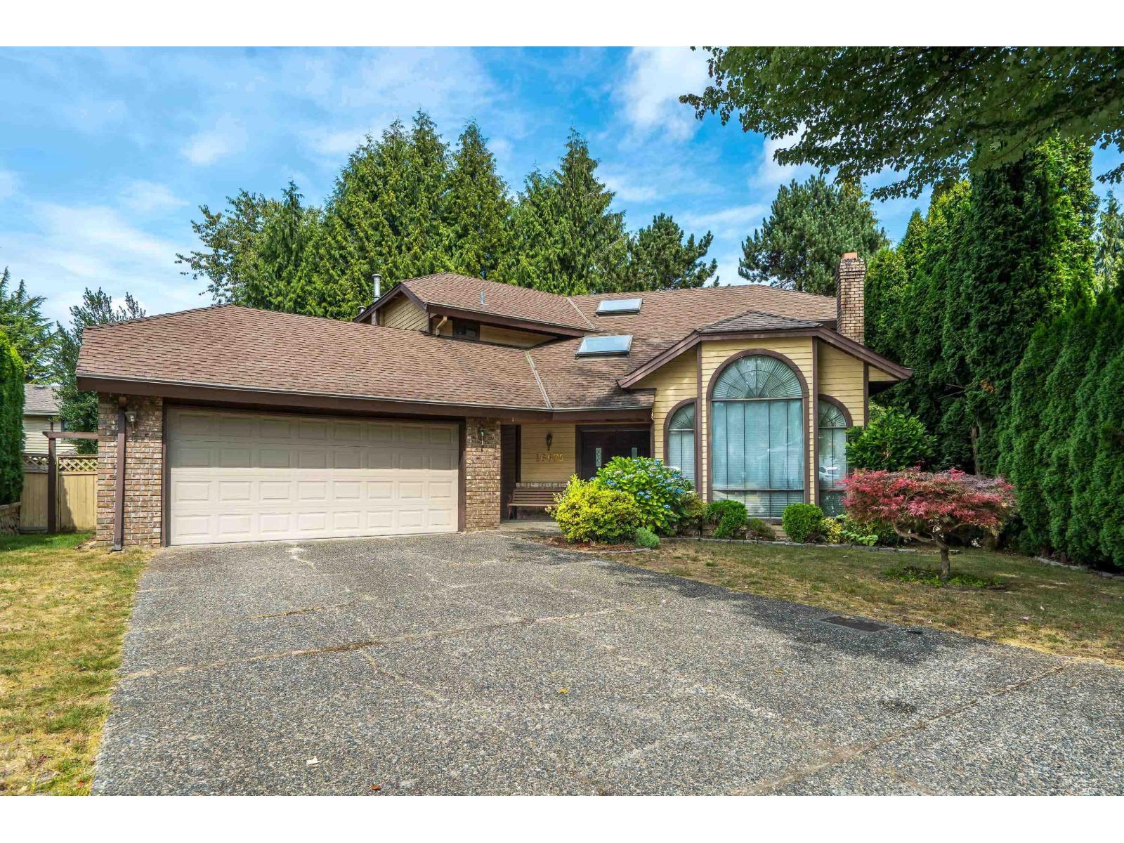 16675 Mapletree Close, Surrey, British Columbia  V4N 1V9 - Photo 3 - R3033185