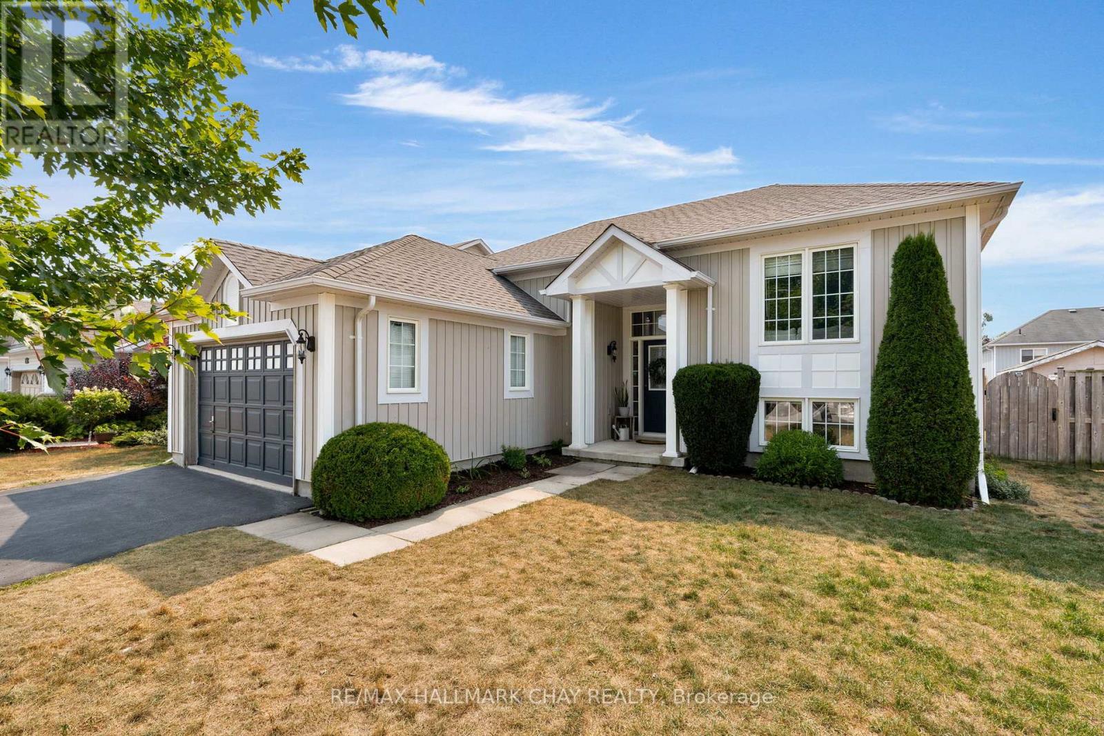 Property at 204 FOREST CRESCENT image 1