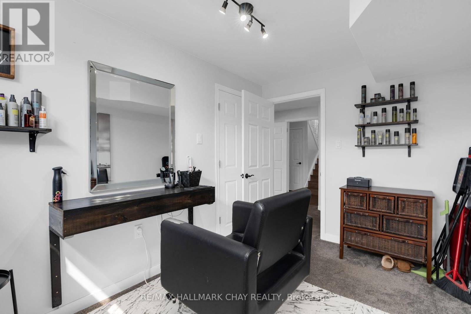 204 Forest Crescent, Clearview, Ontario  L0M 1S0 - Photo 25 - S12328863