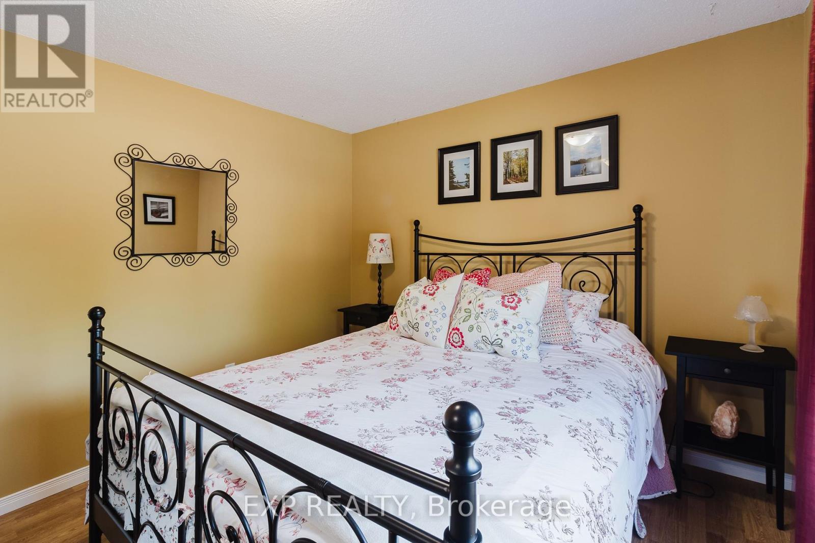 8 Viva Court, Hamilton, Ontario  L8J 1X6 - Photo 28 - X12328858