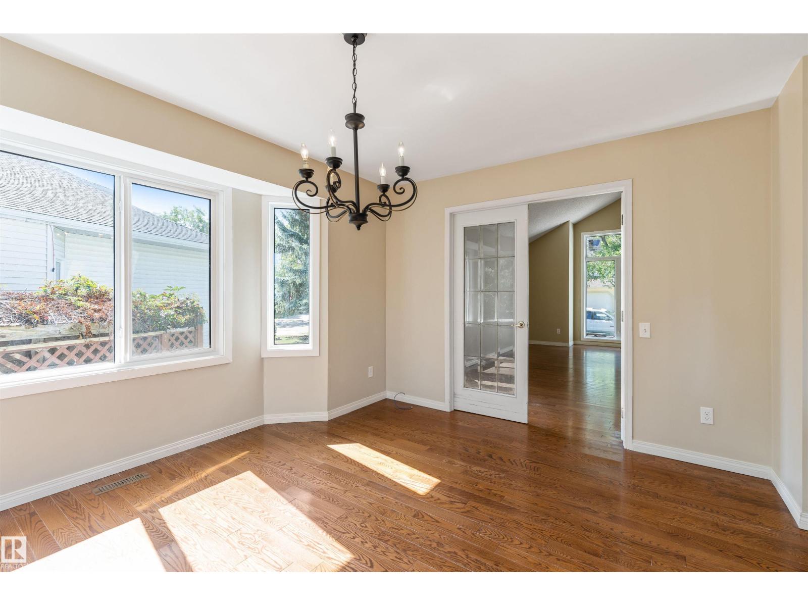 Property at 57 DEANE CR image 3