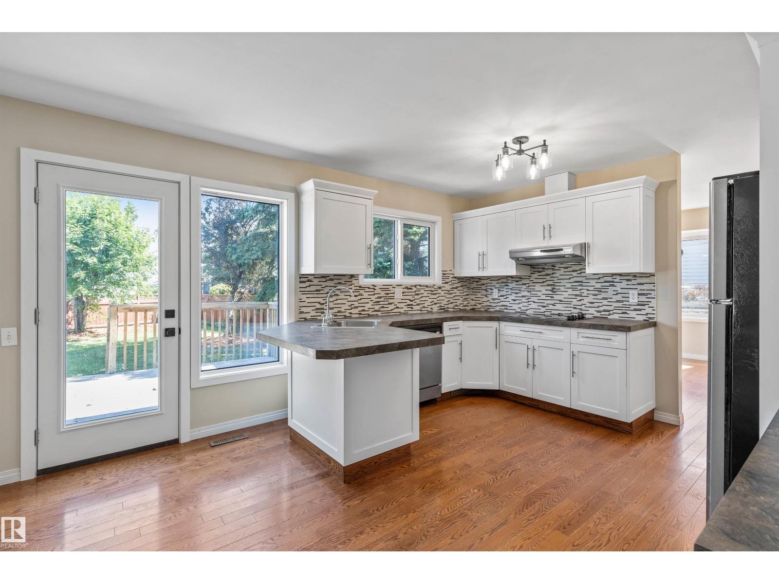 Property at 57 DEANE CR image 5