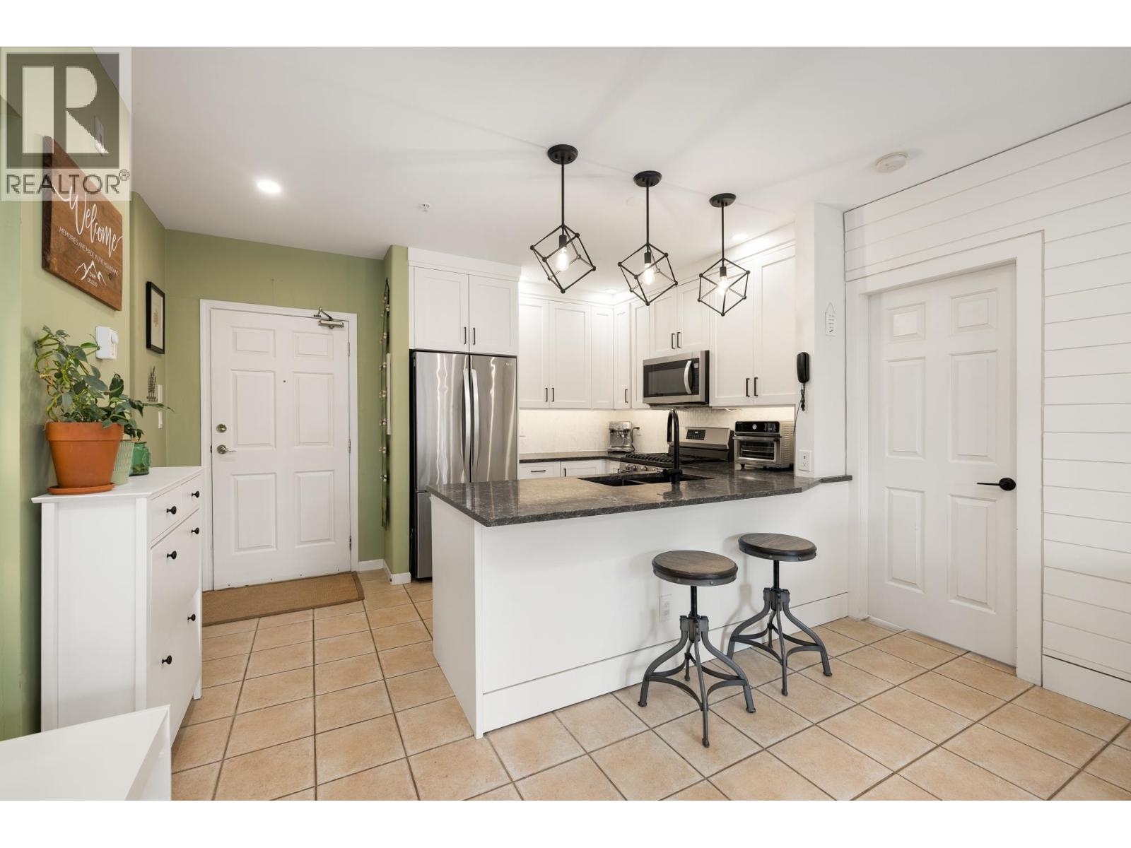 219 3629 Deercrest Drive, North Vancouver, British Columbia  V7G 2S9 - Photo 11 - R3034405