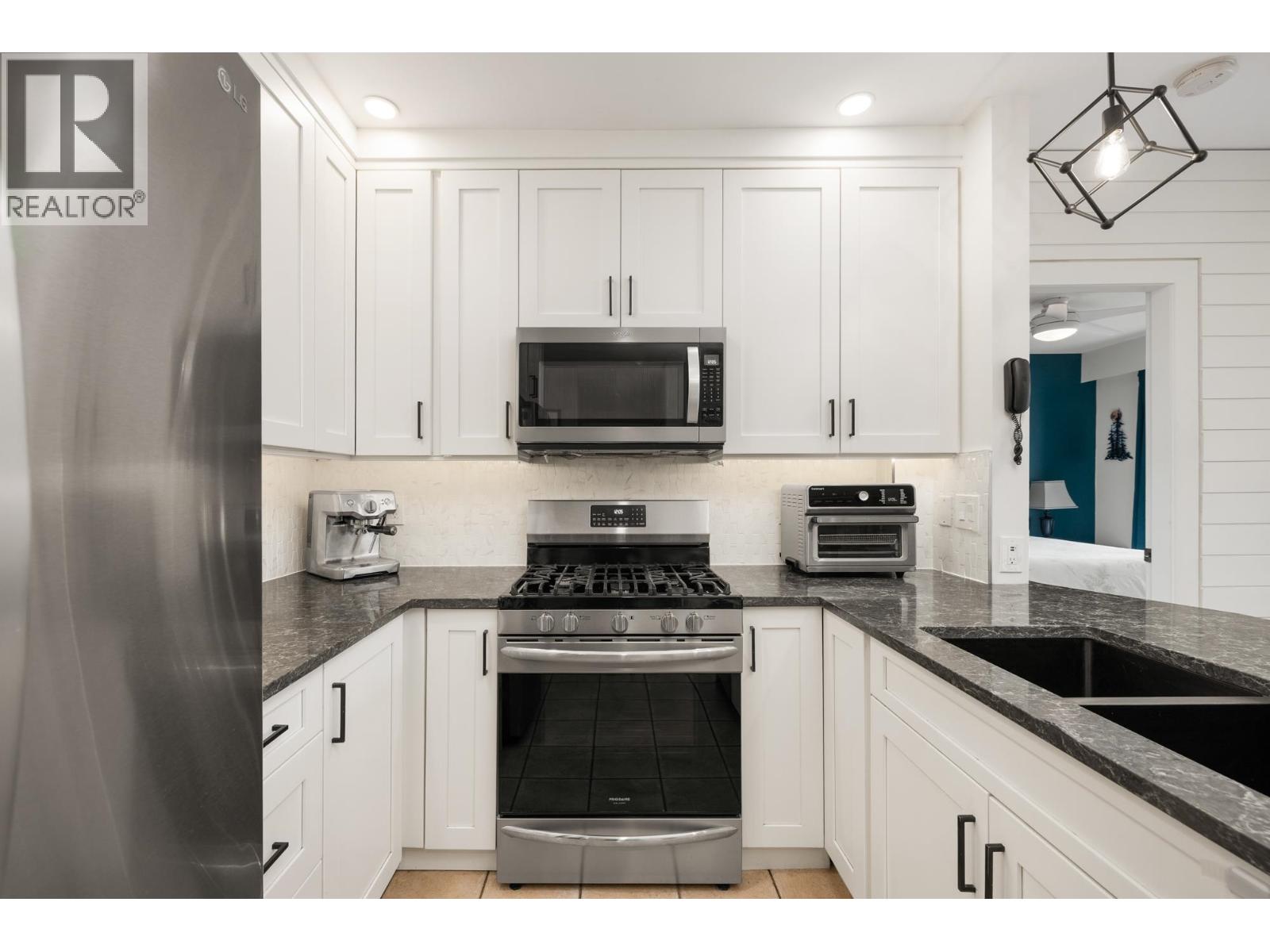 219 3629 Deercrest Drive, North Vancouver, British Columbia  V7G 2S9 - Photo 15 - R3034405