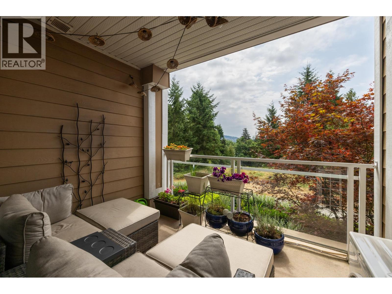 219 3629 Deercrest Drive, North Vancouver, British Columbia  V7G 2S9 - Photo 6 - R3034405