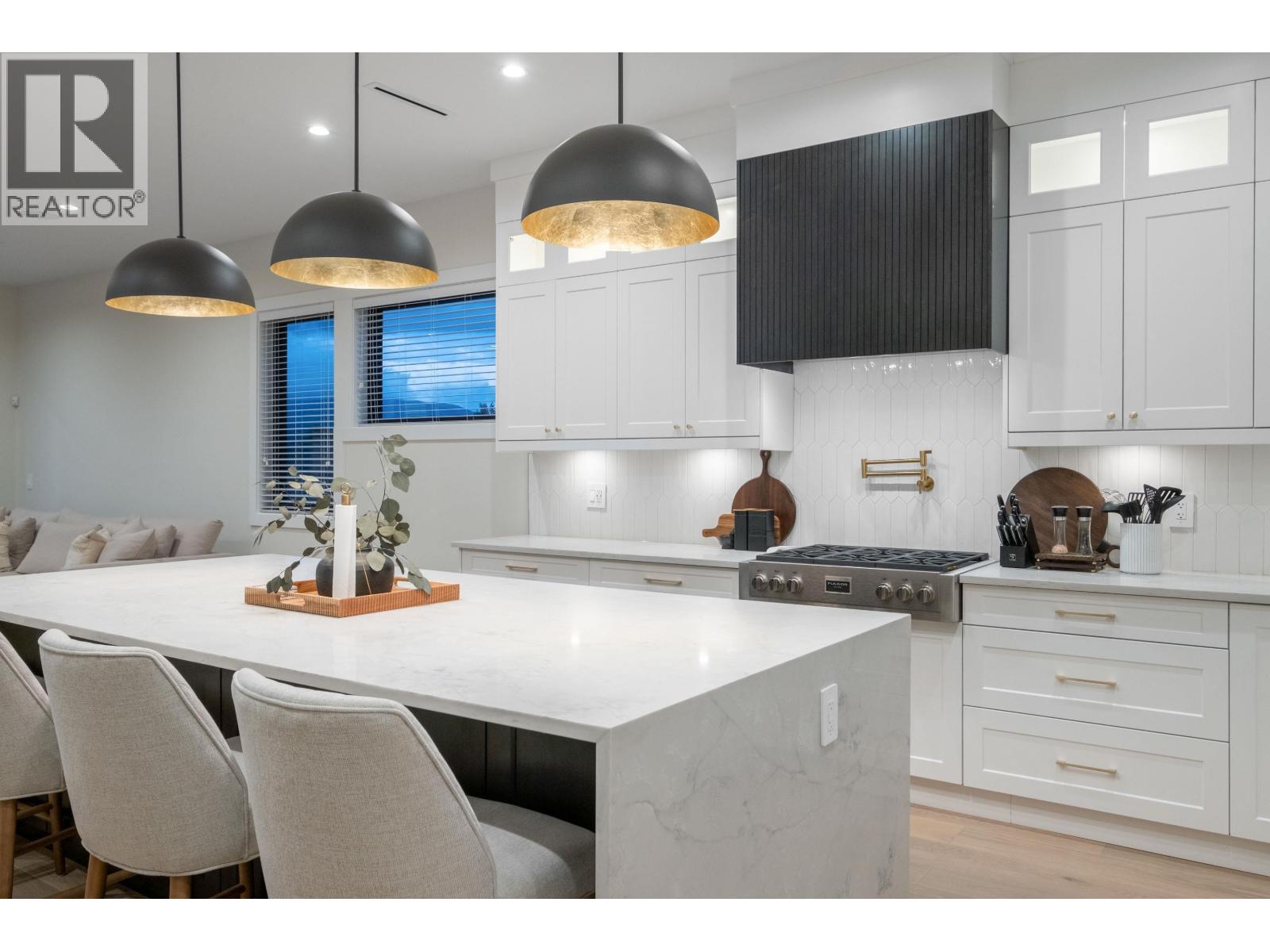 21996 Isaac Crescent, Maple Ridge, British Columbia  V2X 8N8 - Photo 12 - R3034462