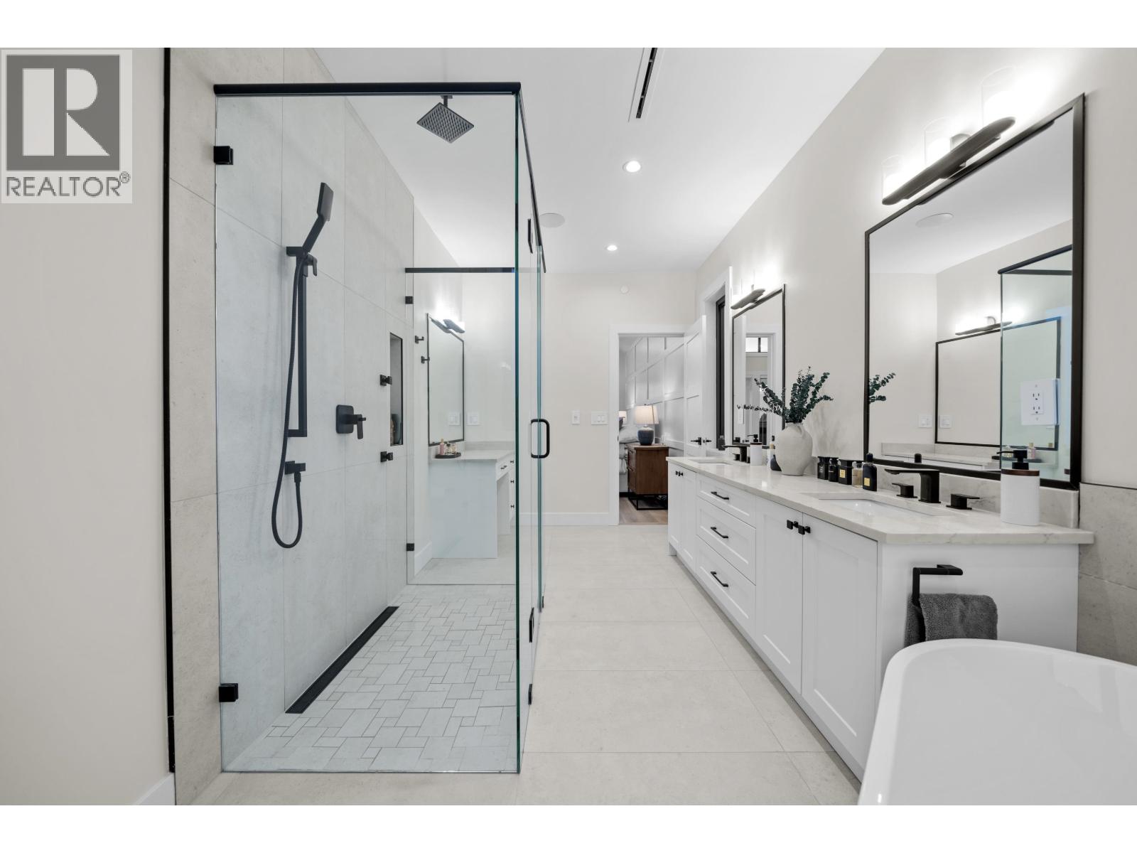 21996 Isaac Crescent, Maple Ridge, British Columbia  V2X 8N8 - Photo 27 - R3034462