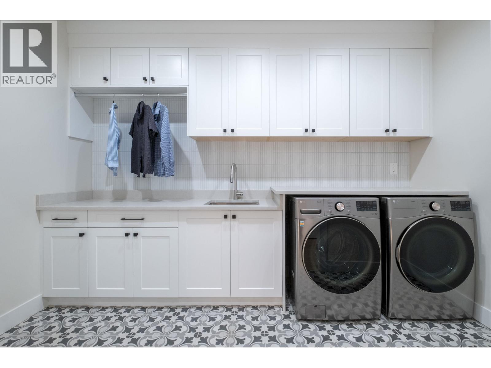 21996 Isaac Crescent, Maple Ridge, British Columbia  V2X 8N8 - Photo 30 - R3034462