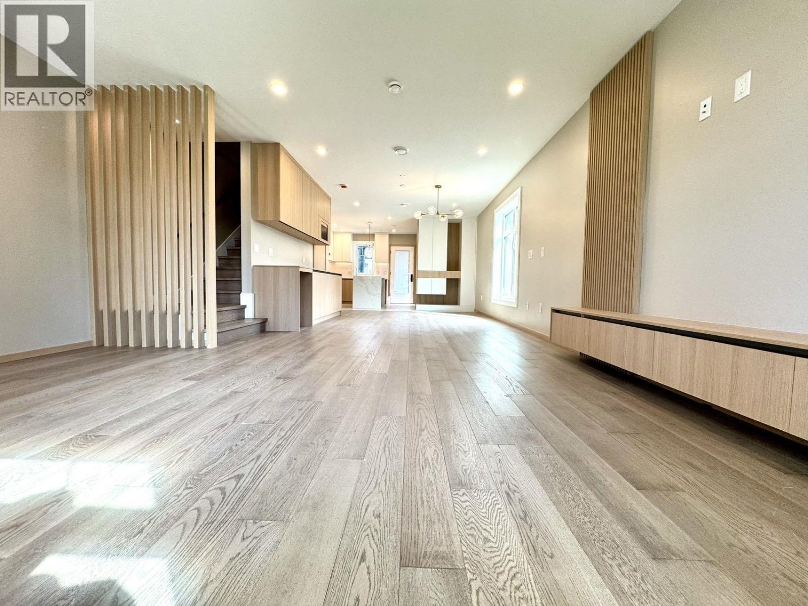 5226 Rupert Street, Vancouver, British Columbia  V5R 2K2 - Photo 2 - R3034534