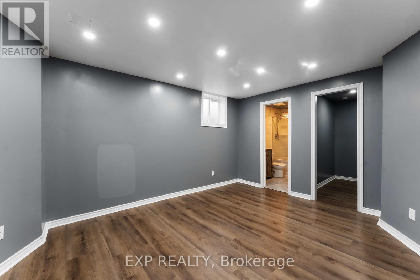 226 Par-La-Ville Circle, Ottawa, Ontario  K2S 0T6 - Photo 38 - X12328933