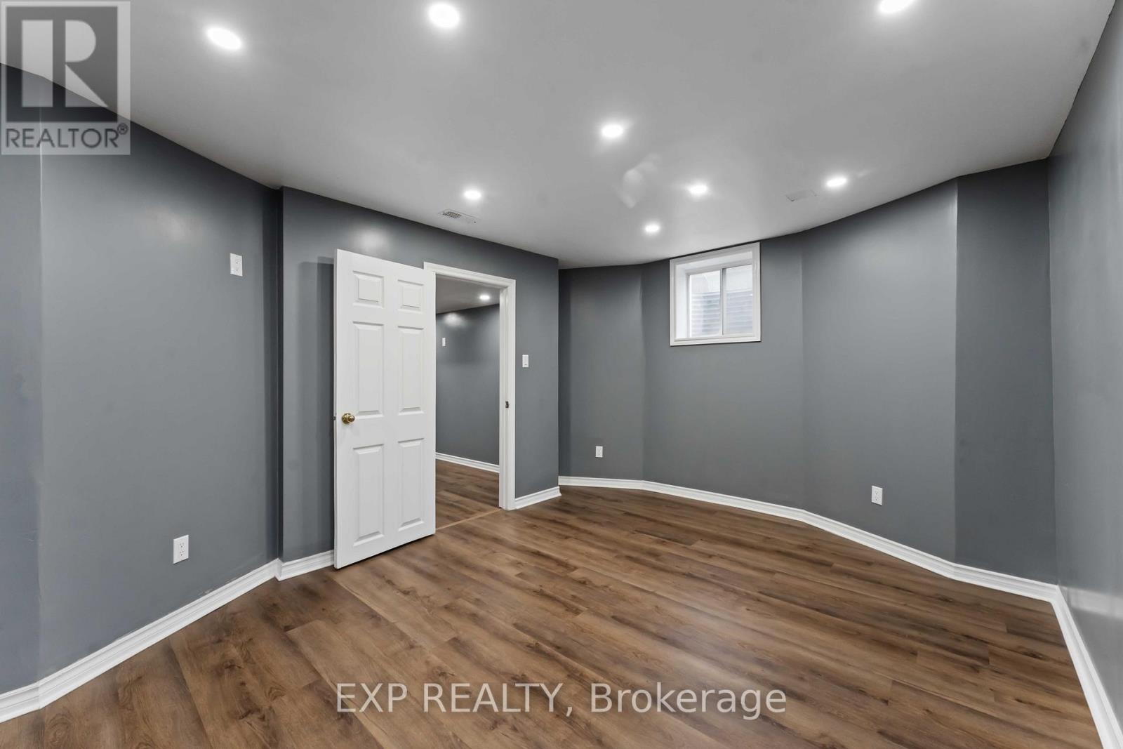 226 Par-La-Ville Circle, Ottawa, Ontario  K2S 0T6 - Photo 40 - X12328933