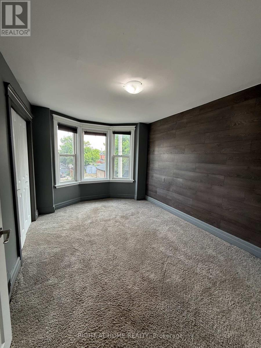 50 Somerset Avenue, Hamilton (Stipley), Ontario  L8L 2L5 - Photo 15 - X12328892