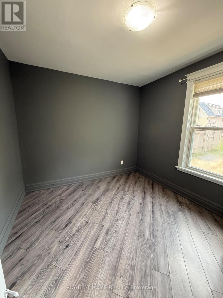 50 Somerset Avenue, Hamilton (Stipley), Ontario  L8L 2L5 - Photo 18 - X12328892