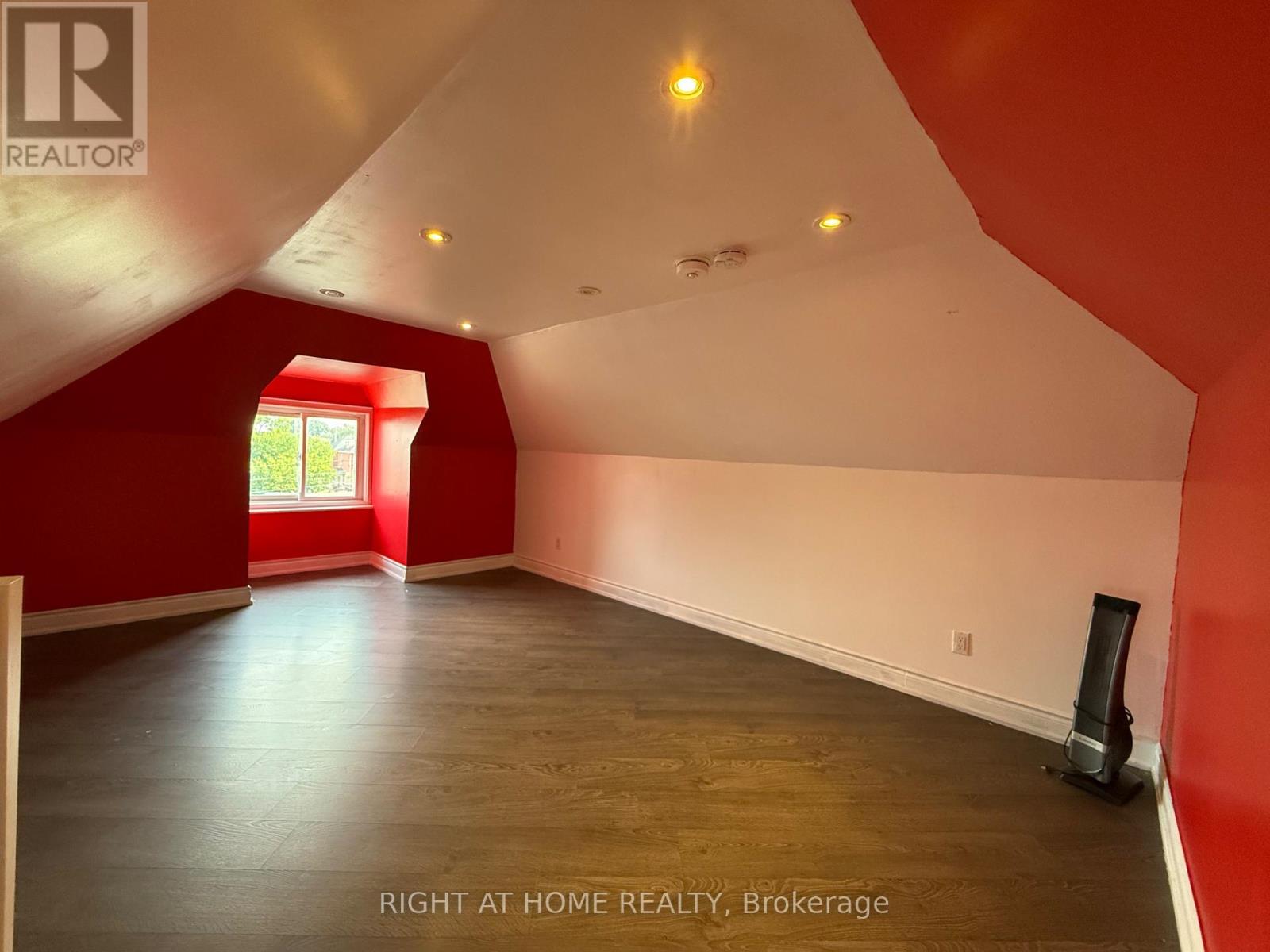 50 Somerset Avenue, Hamilton (Stipley), Ontario  L8L 2L5 - Photo 24 - X12328892