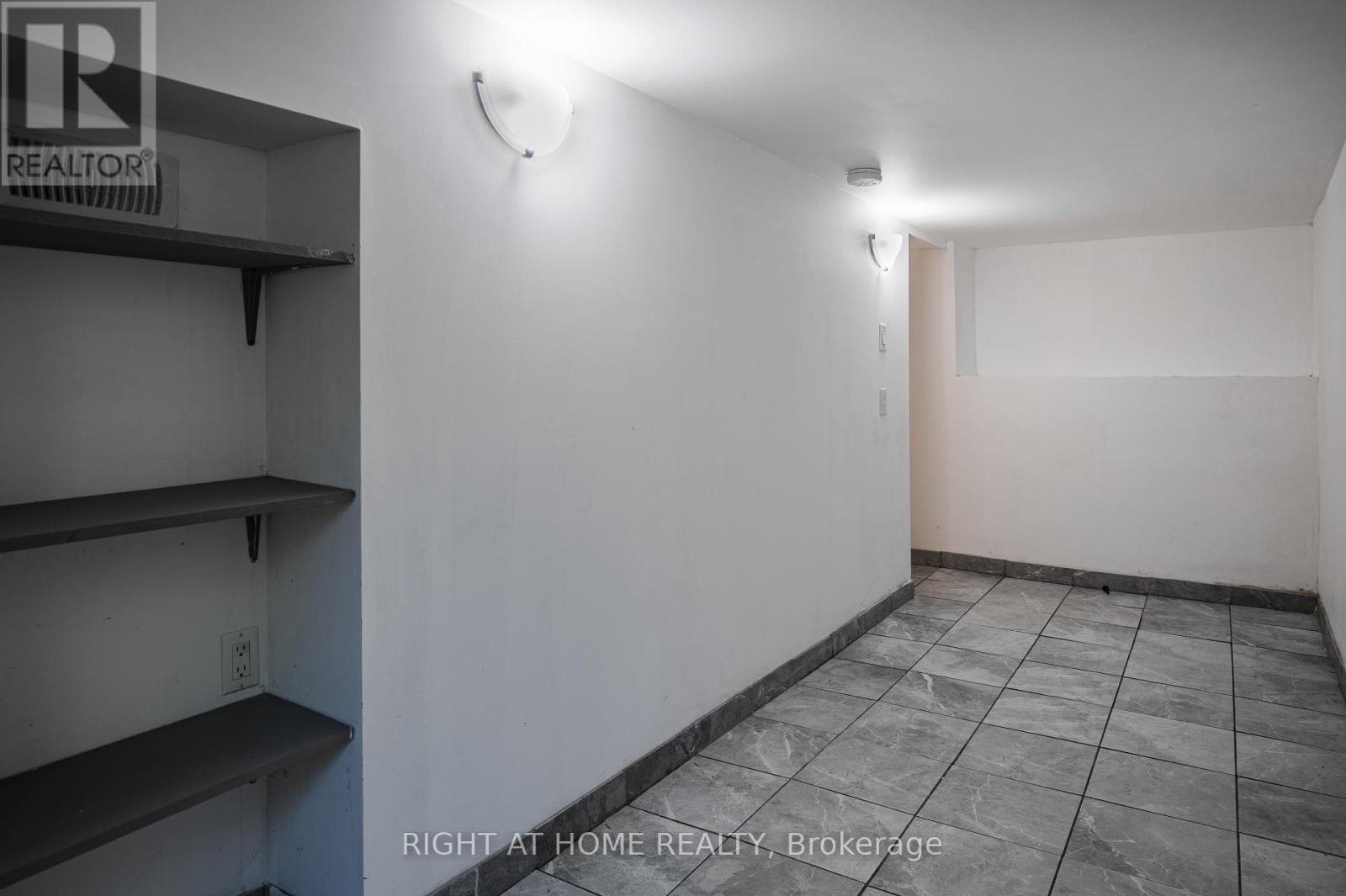 50 Somerset Avenue, Hamilton (Stipley), Ontario  L8L 2L5 - Photo 29 - X12328892