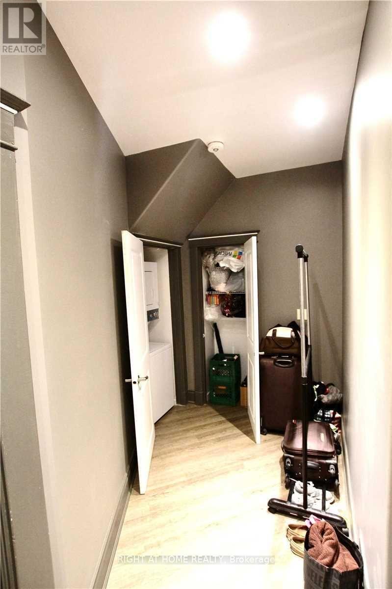 50 Somerset Avenue, Hamilton (Stipley), Ontario  L8L 2L5 - Photo 5 - X12328892