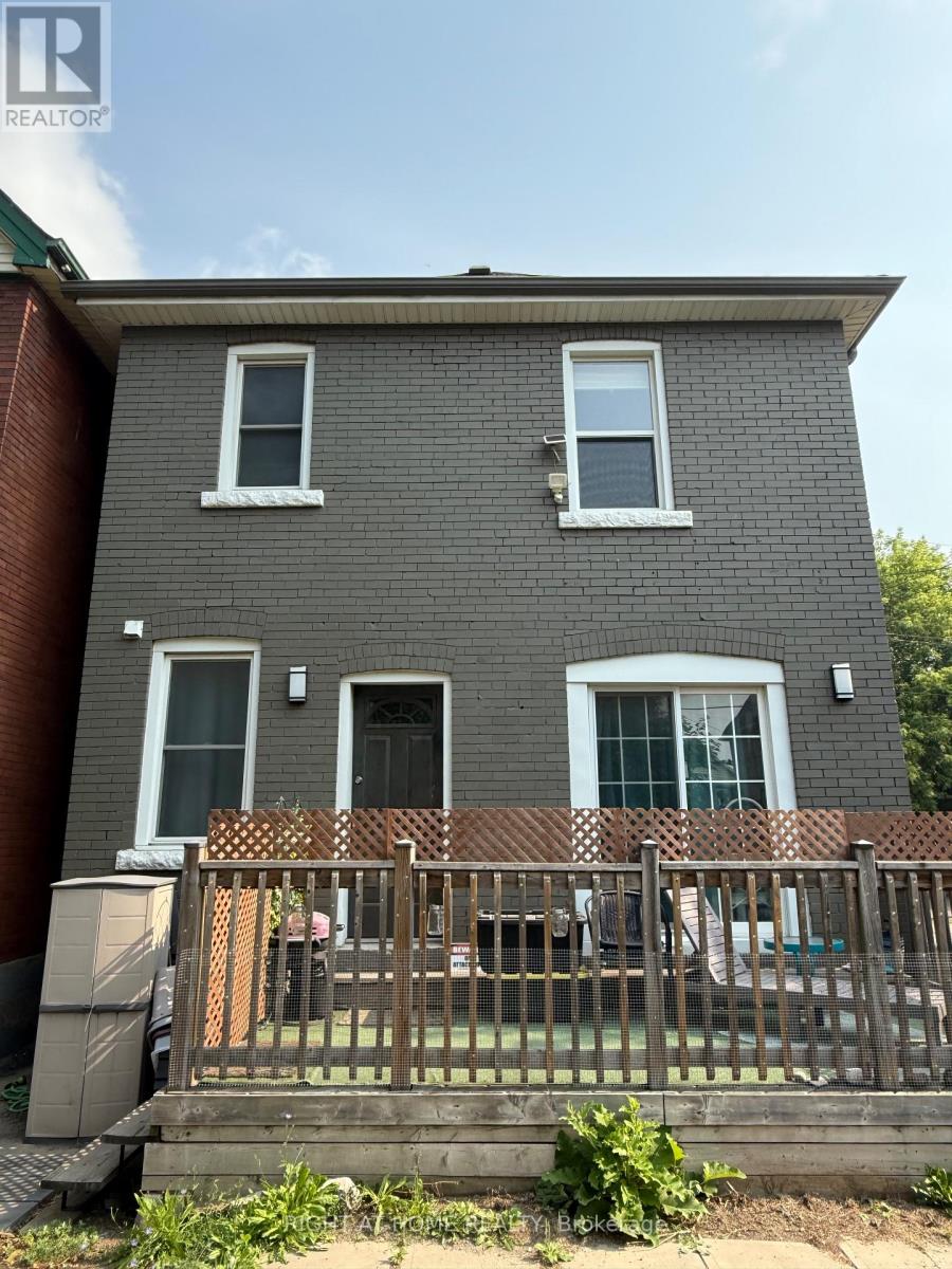 50 Somerset Avenue, Hamilton (Stipley), Ontario  L8L 2L5 - Photo 9 - X12328892